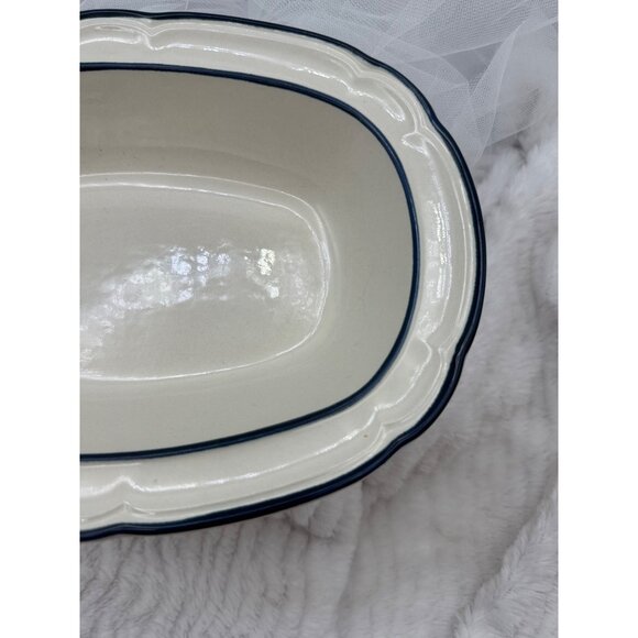 Cumberland Brambleberry Stoneware Oval Serving Dish 10 Inch - Picture 6 of 11